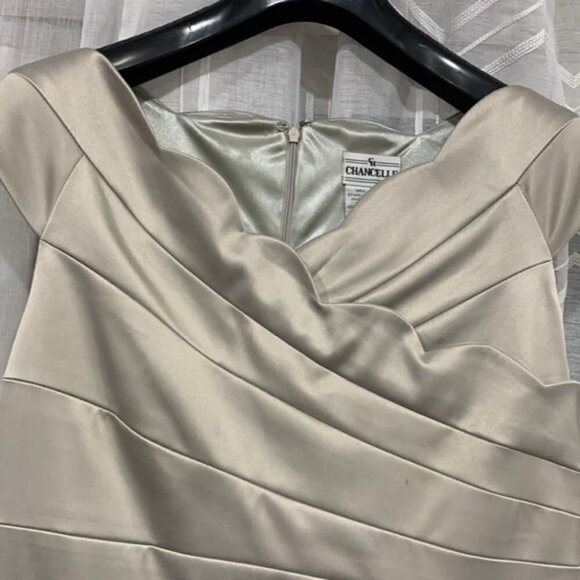 Chancelle Formal Dress - Picture 3 of 6